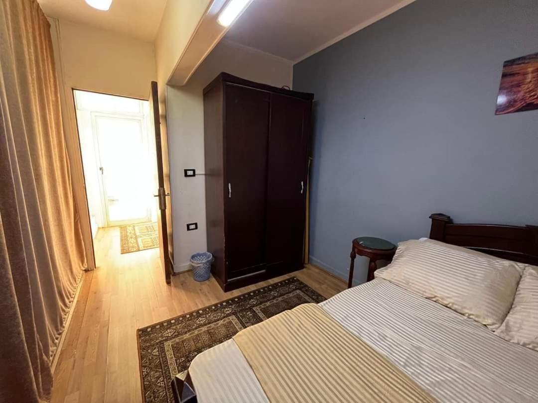 Apartamento متميزه في مكرم عبيد الرئيسي