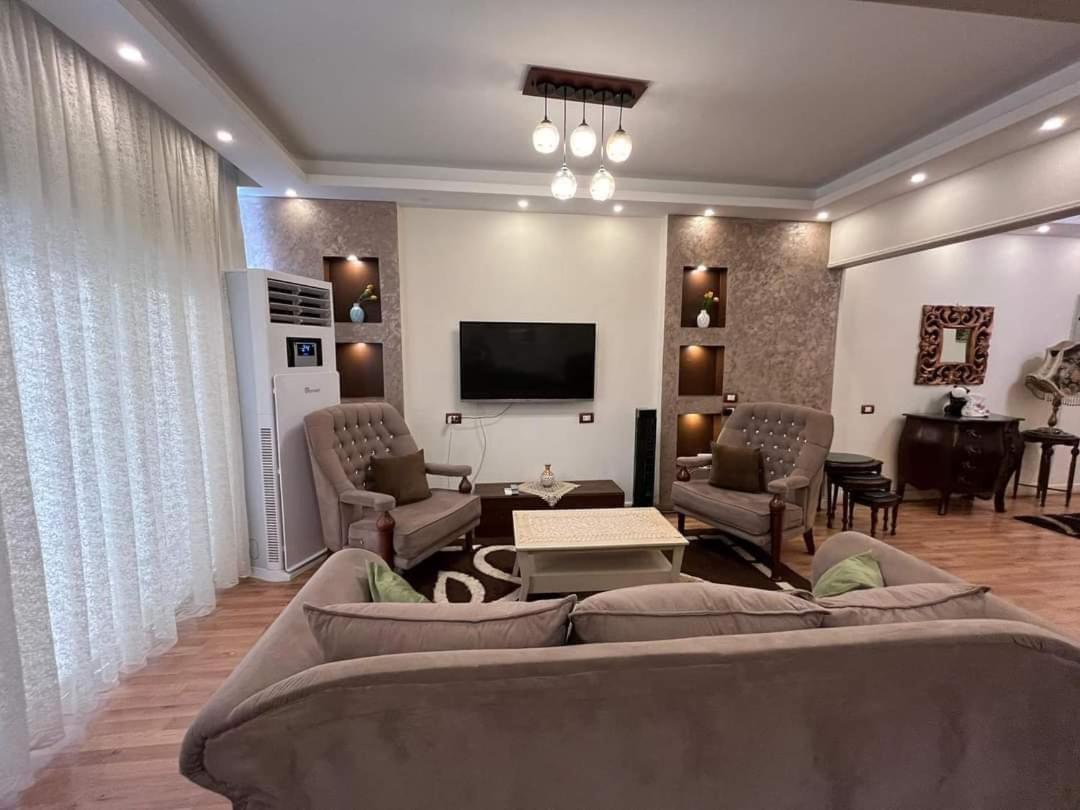 متميزه في مكرم عبيد الرئيسي Apartment