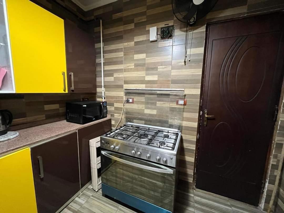 Apartment متميزه في مكرم عبيد الرئيسي Cairo