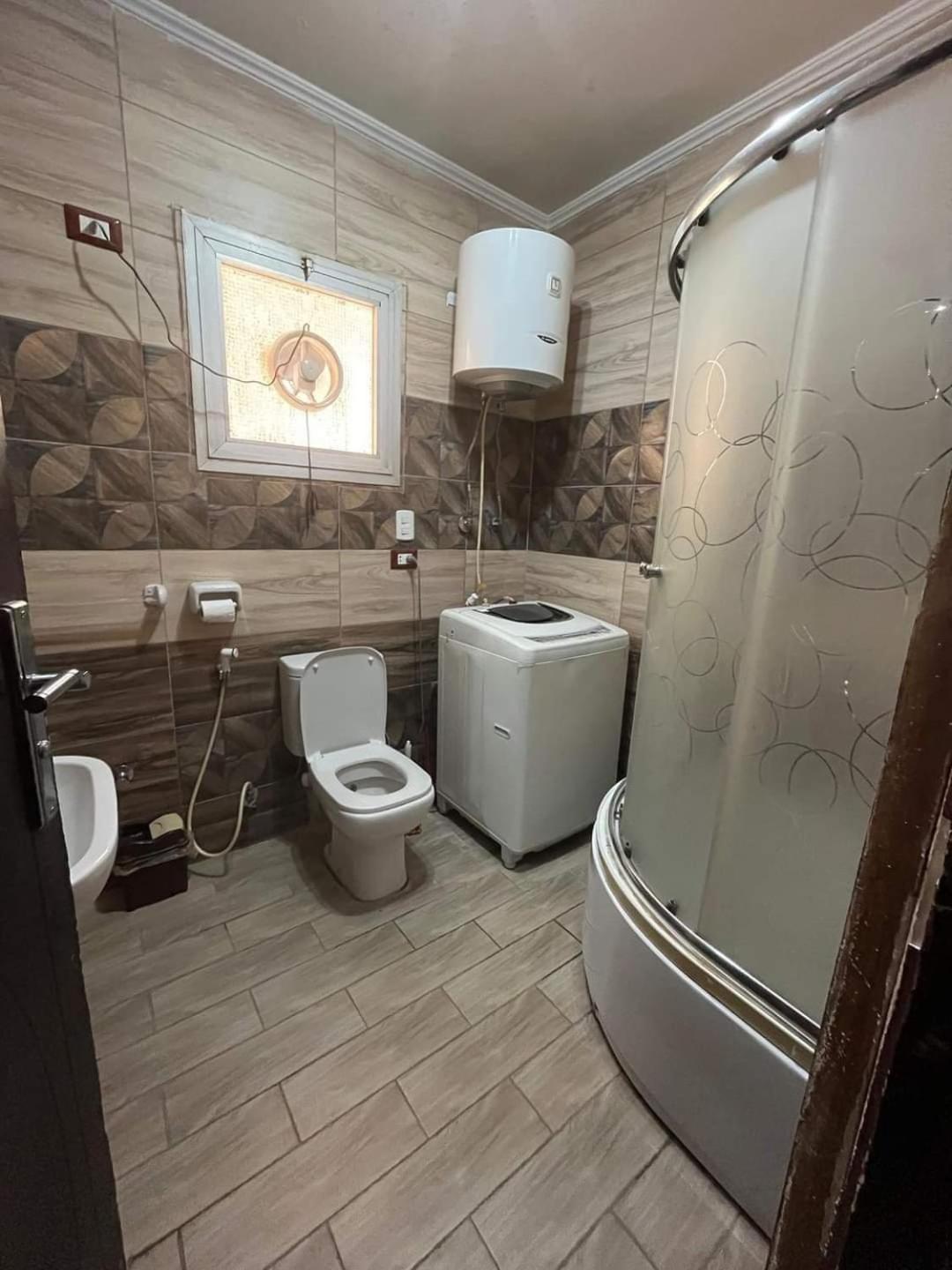 Apartment متميزه في مكرم عبيد الرئيسي Cairo